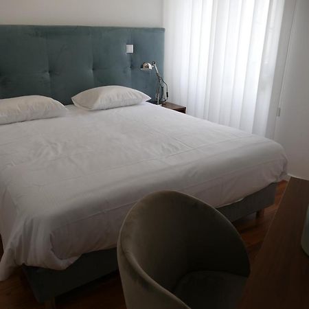 Guest House Eca - Centro Historico 莱里亚 外观 照片